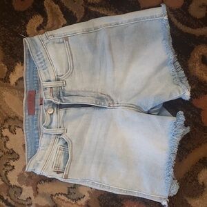 Judy Blue Light Wash Distressed Raw Hem Shorts Small